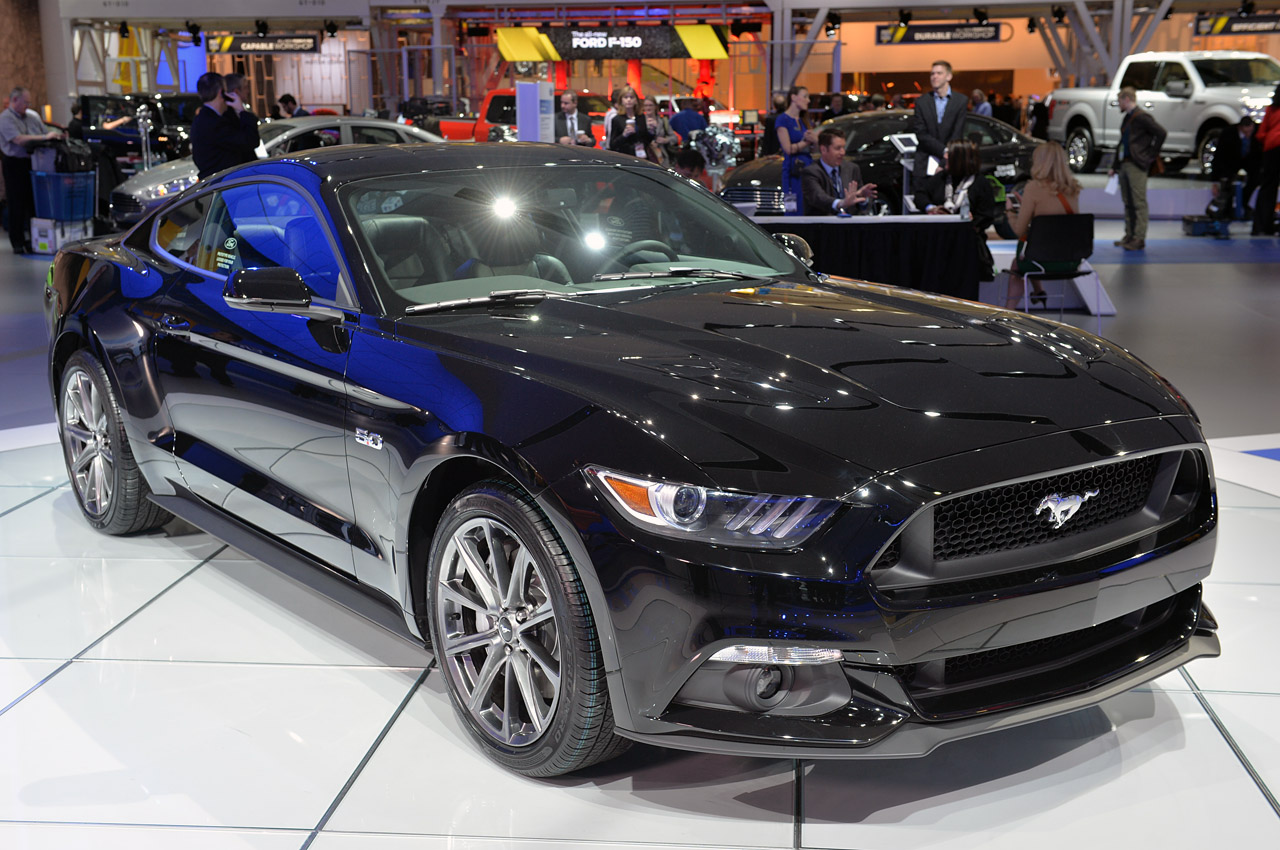2015 Ford Mustang black