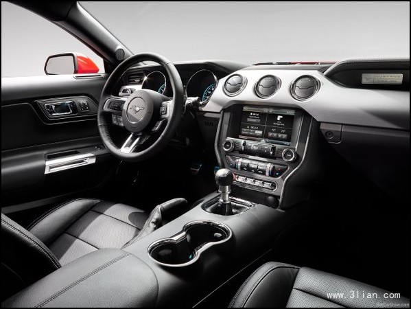 2015 Ford Mustang interior