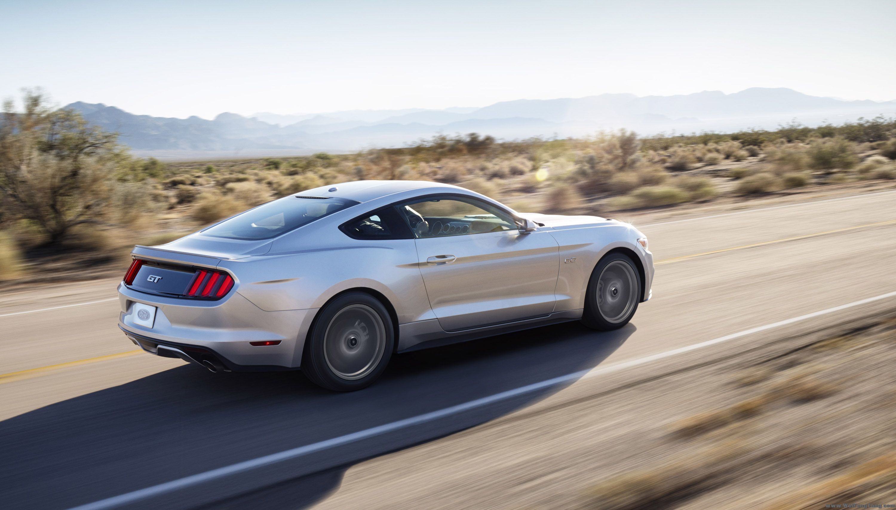 2015 Ford Mustang white