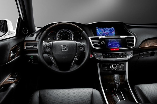 2015 Honda Accord interior