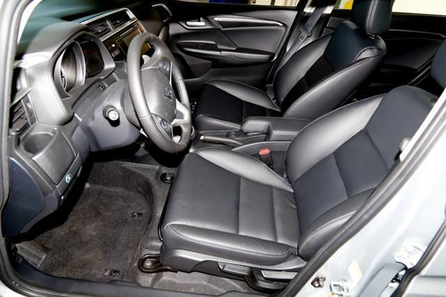 2015 Honda Fit Ex interior