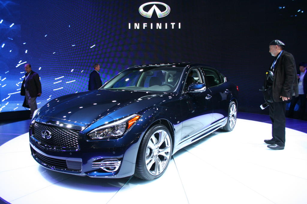 2015 Infiniti Q70 hybrid