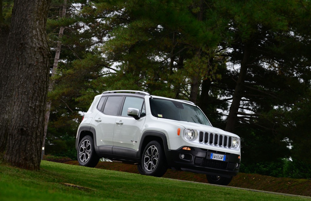 2015 Jeep Renegade white