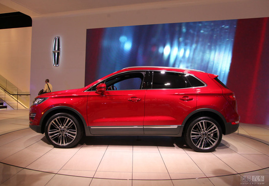 2015 Lincoln Mkc red