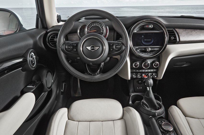 2015 Mini Cooper interior