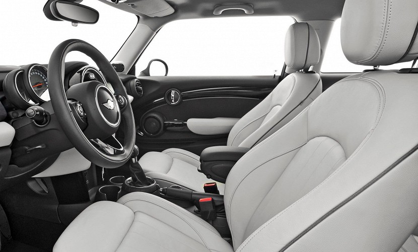 2015 Mini Cooper interior