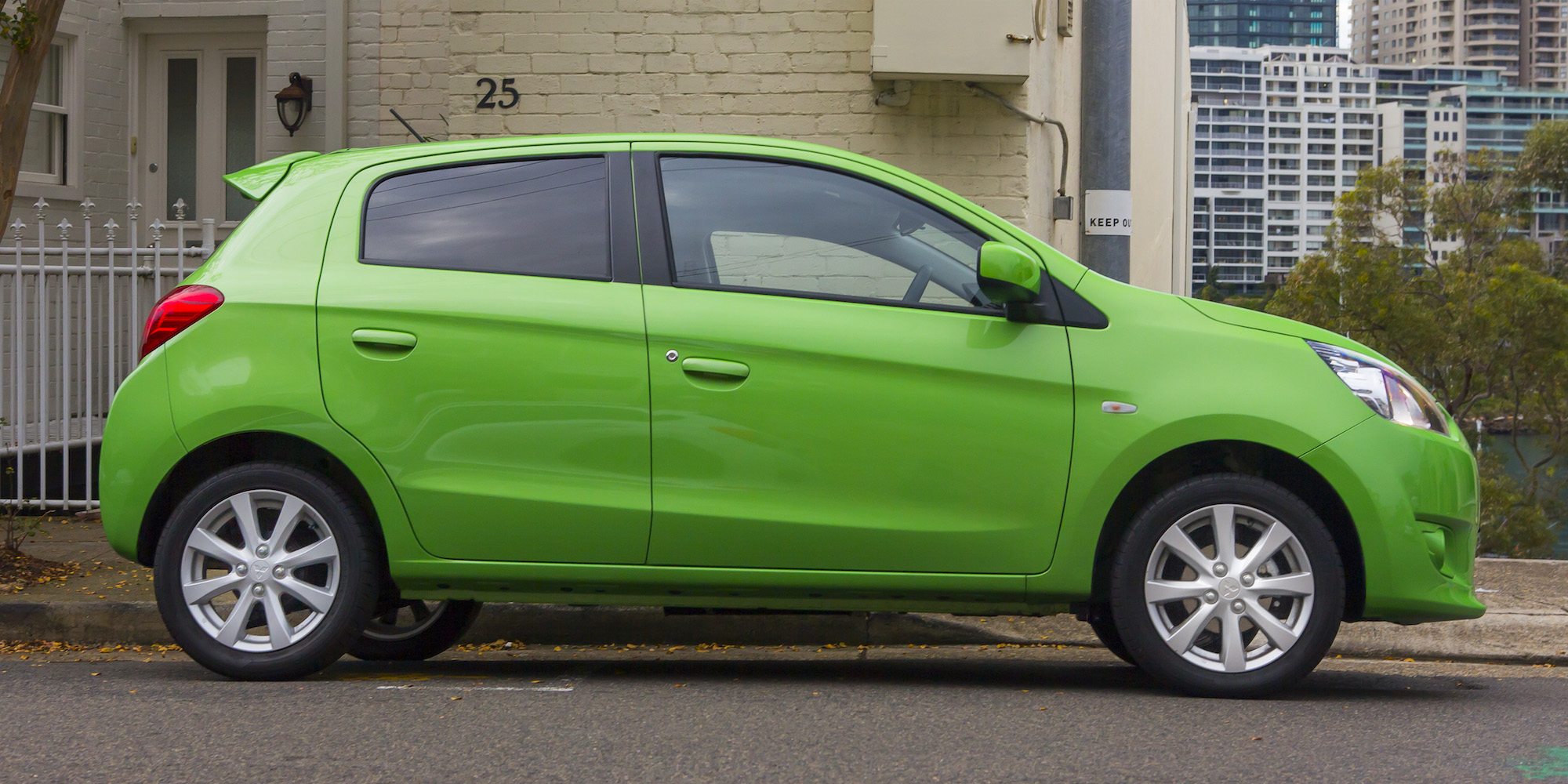 2015 Mitsubishi Mirage es