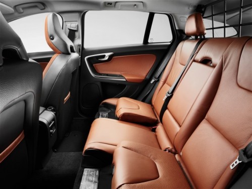 2015 Volvo V60 interior