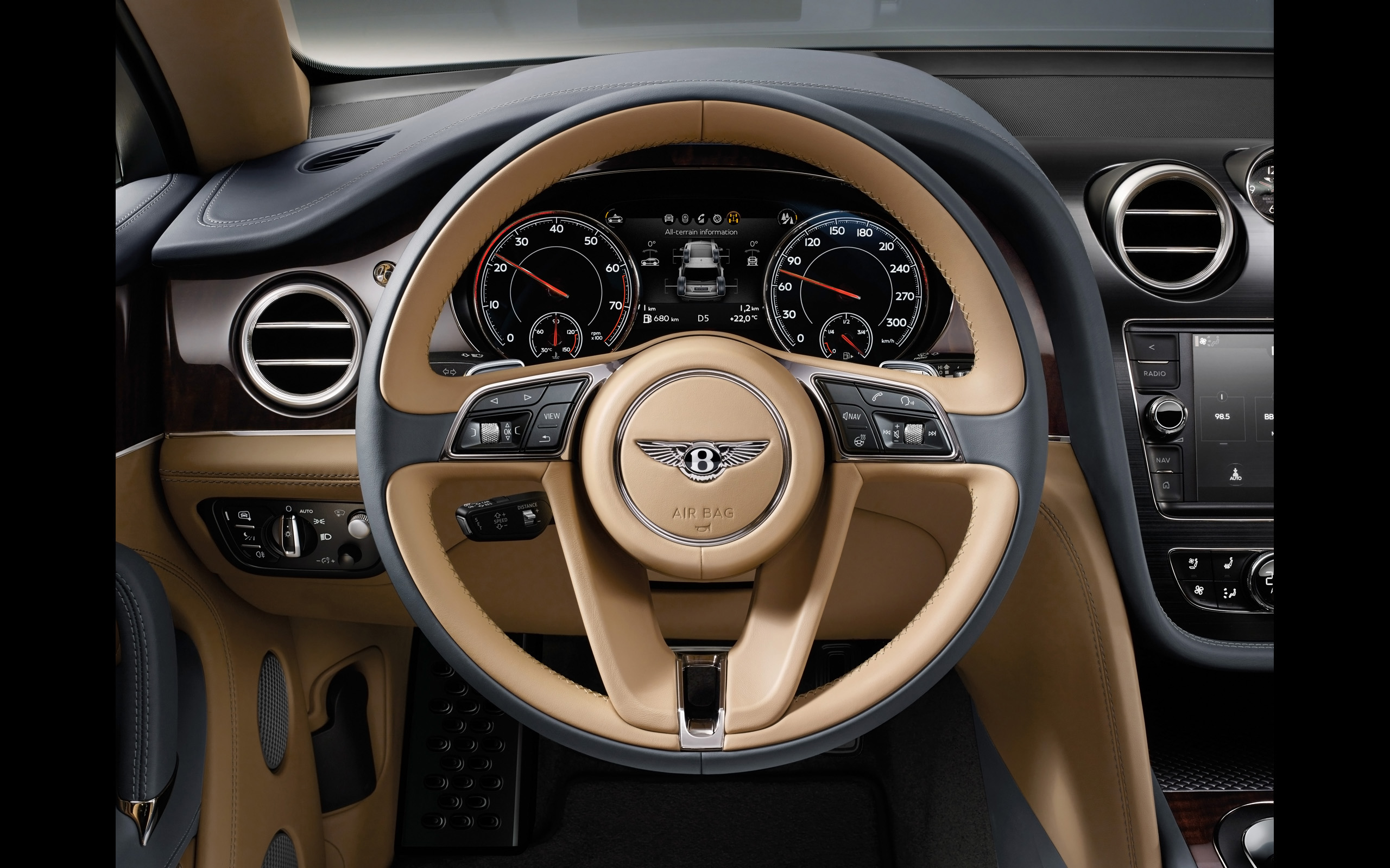 2016 Bentley Bentayga interior
