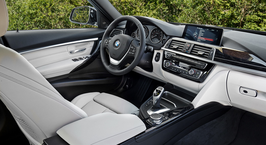 2016 Bmw 3 Series interior