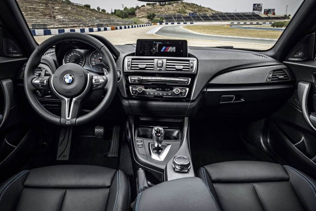 2016 Bmw M2 Coupe interior