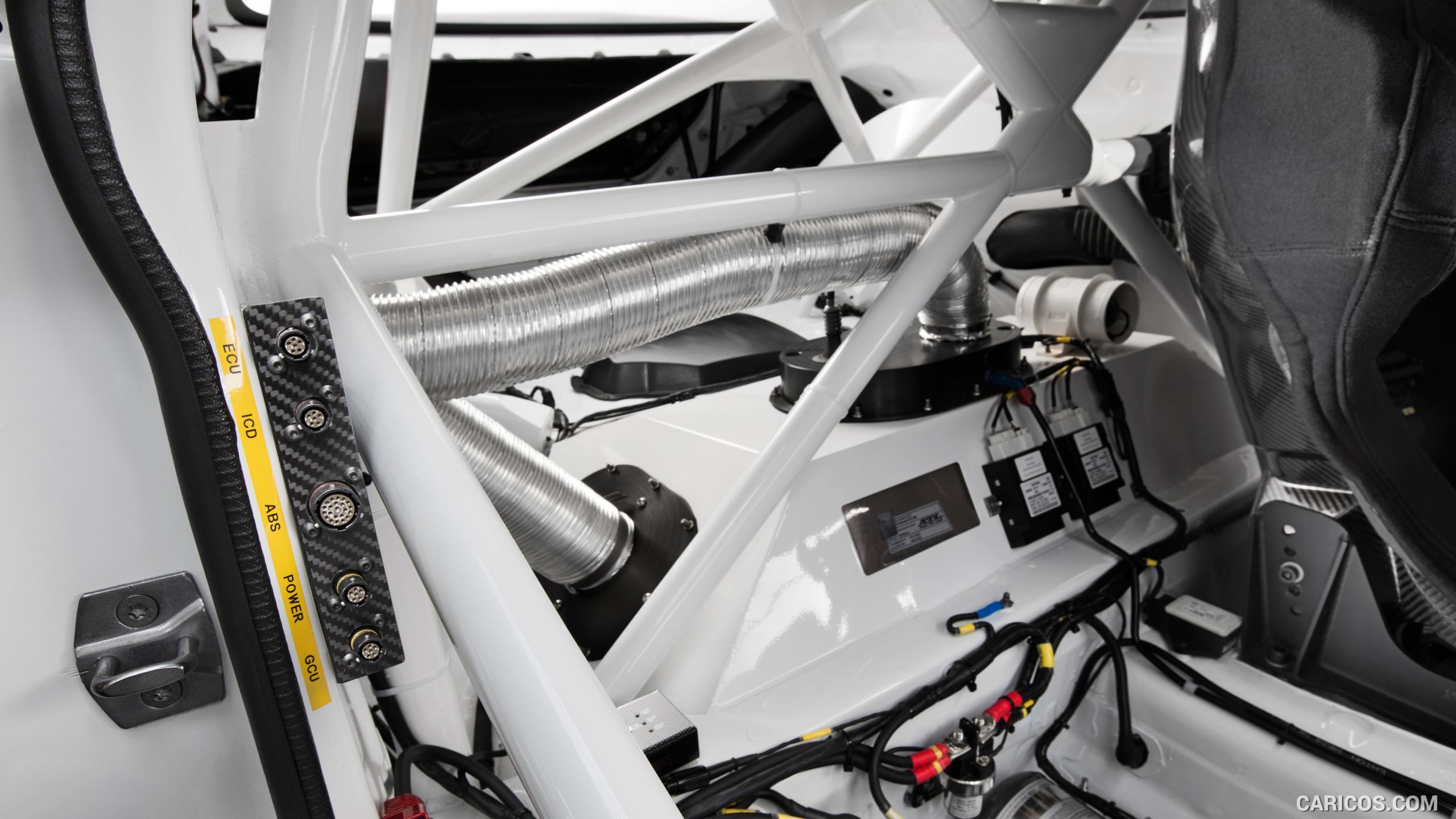 2016 Bmw M6 Gt3 interior