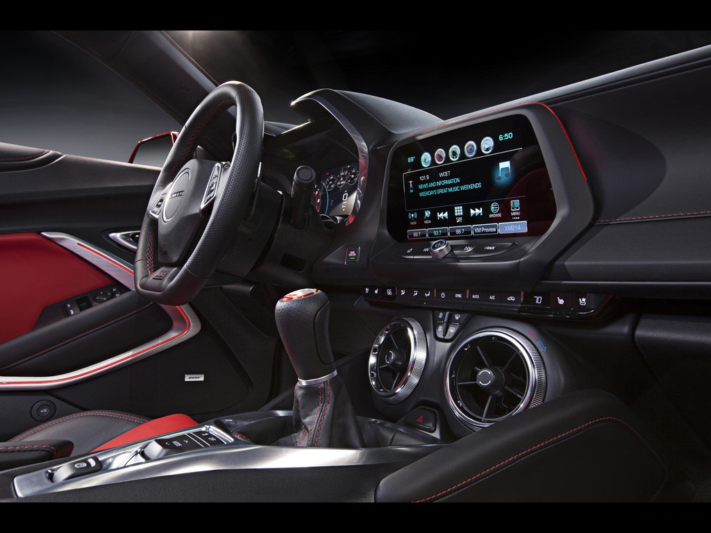 2016 Chevrolet Camaro interior
