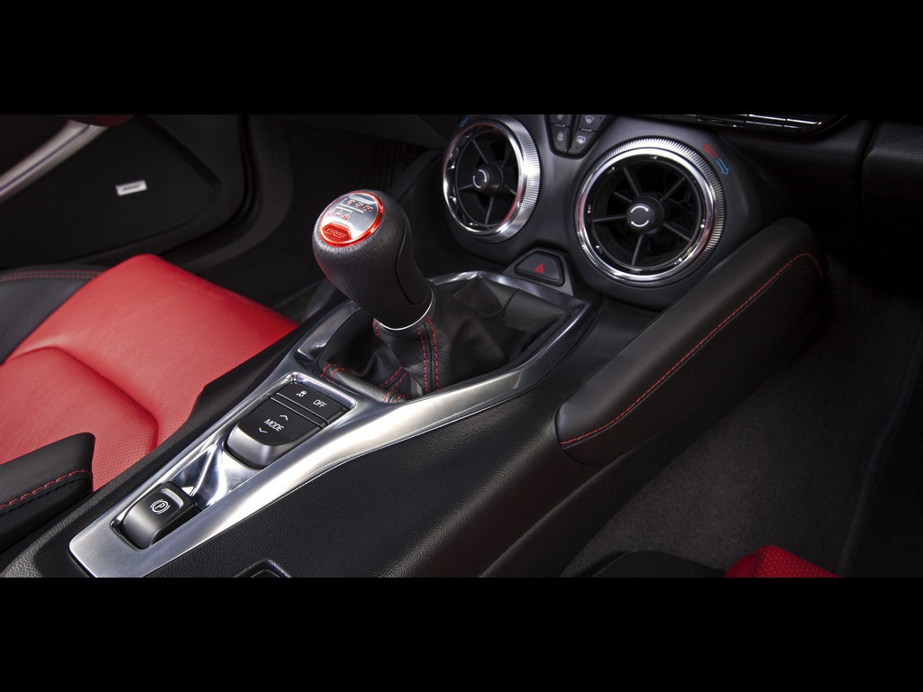 2016 Chevrolet Camaro interior