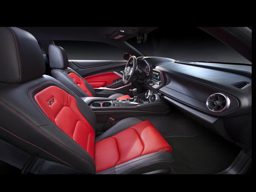 2016 Chevrolet Camaro interior