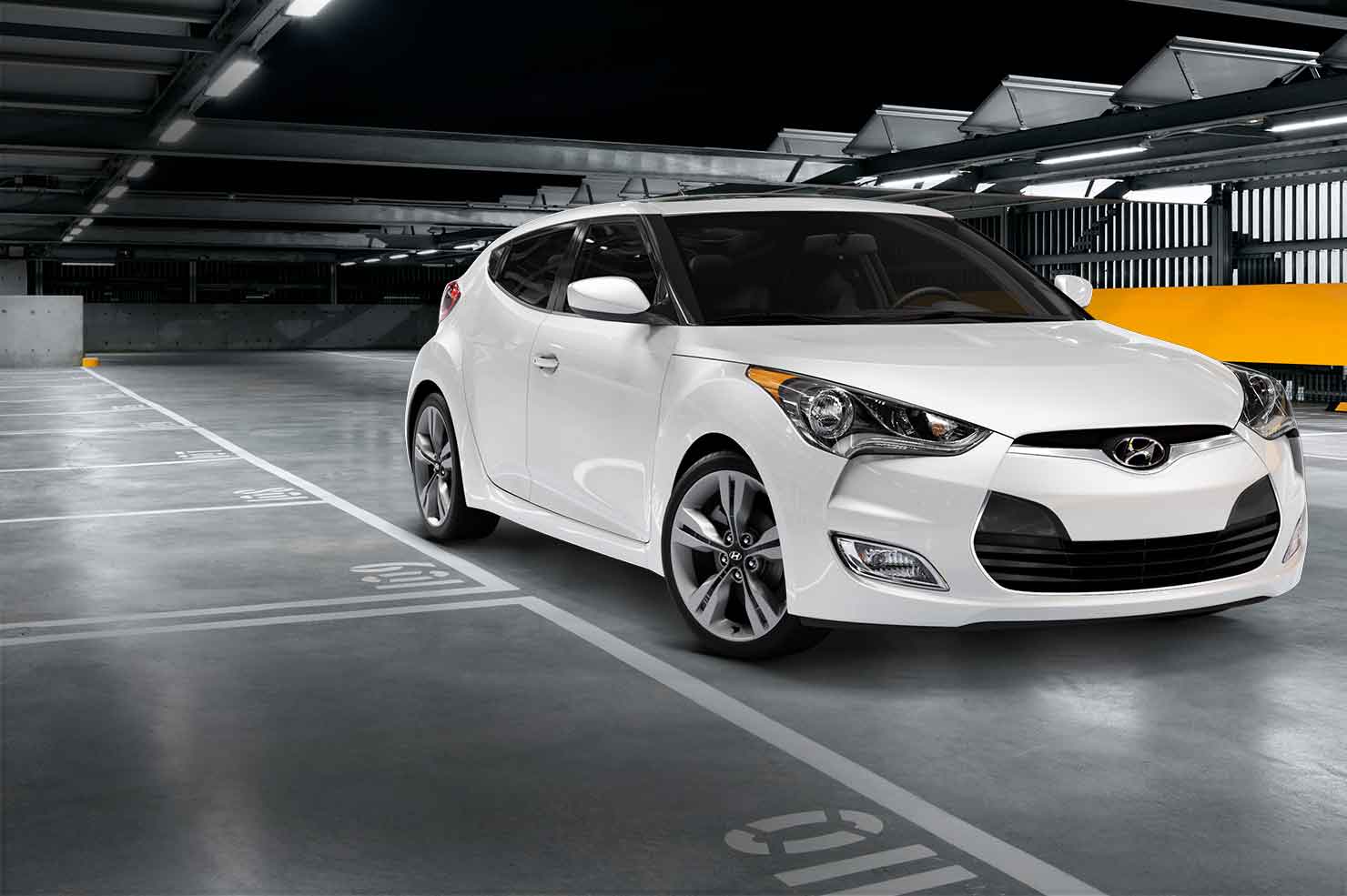 2016 Hyundai Veloster white