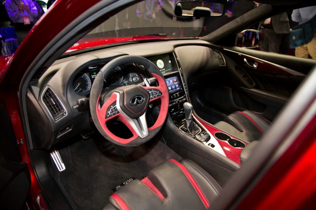 2016 Infiniti Q50 interior
