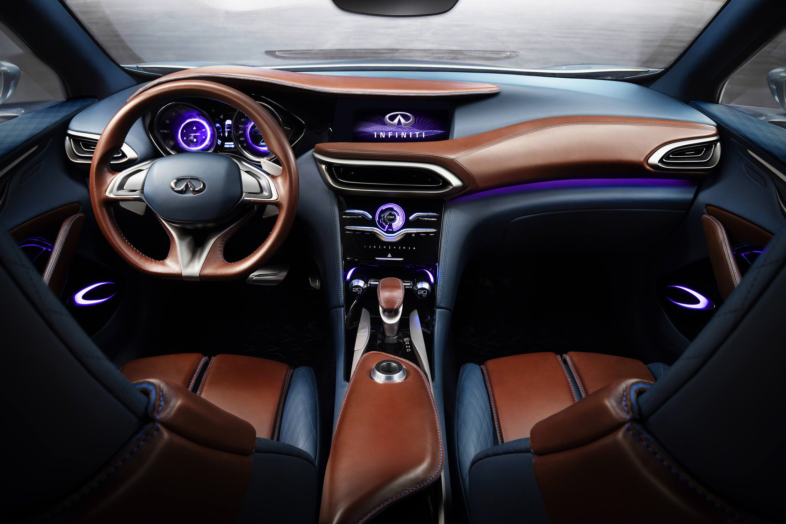 2016 Infiniti Qx30 interior