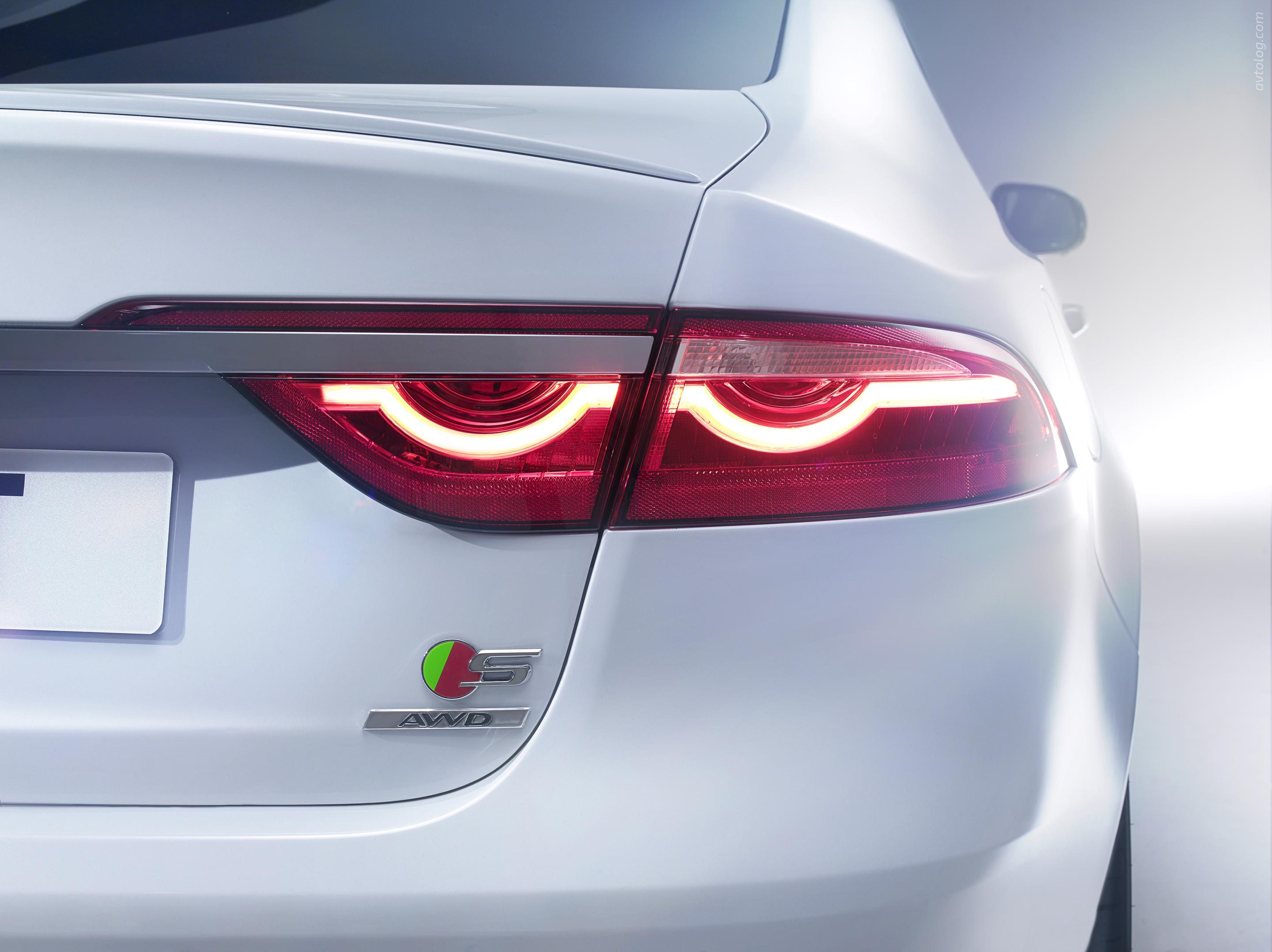 2016 Jaguar Xf s