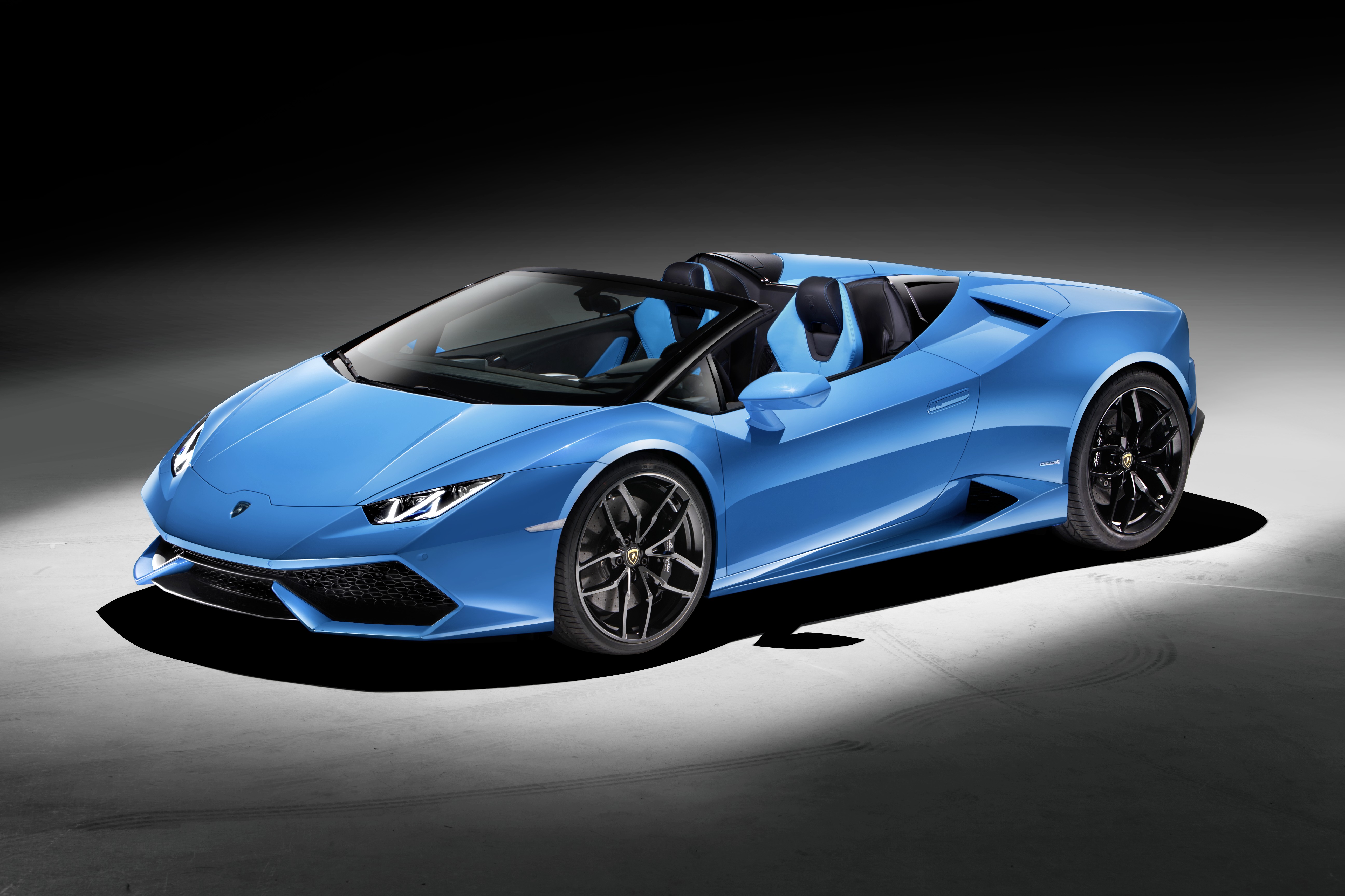 2016 Lamborghini Huracan spyder