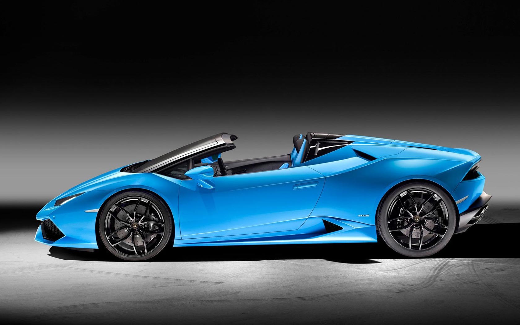 2016 Lamborghini Huracan spyder