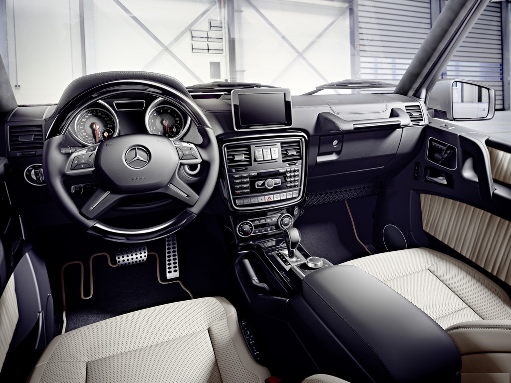 2016 Mercedes Benz G Class interior