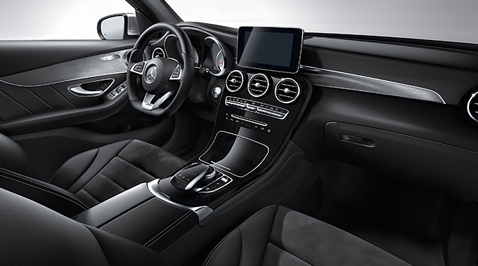 2016 Mercedes Glc interior