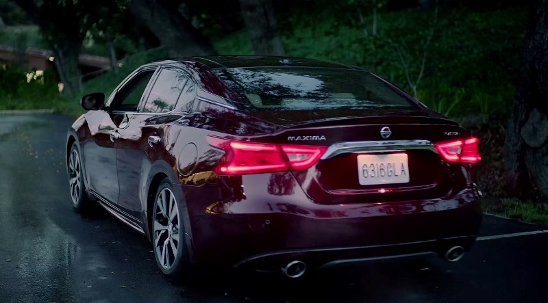 2016 Nissan maxima