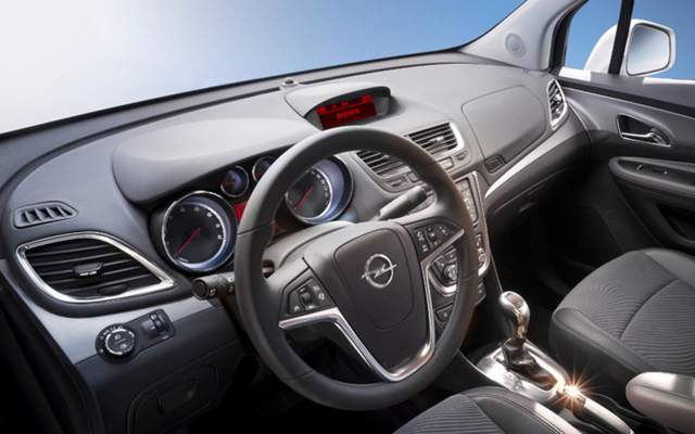 2016 Opel Mokka interior