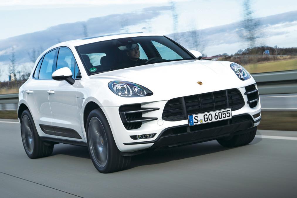 2016 Porsche Macan white