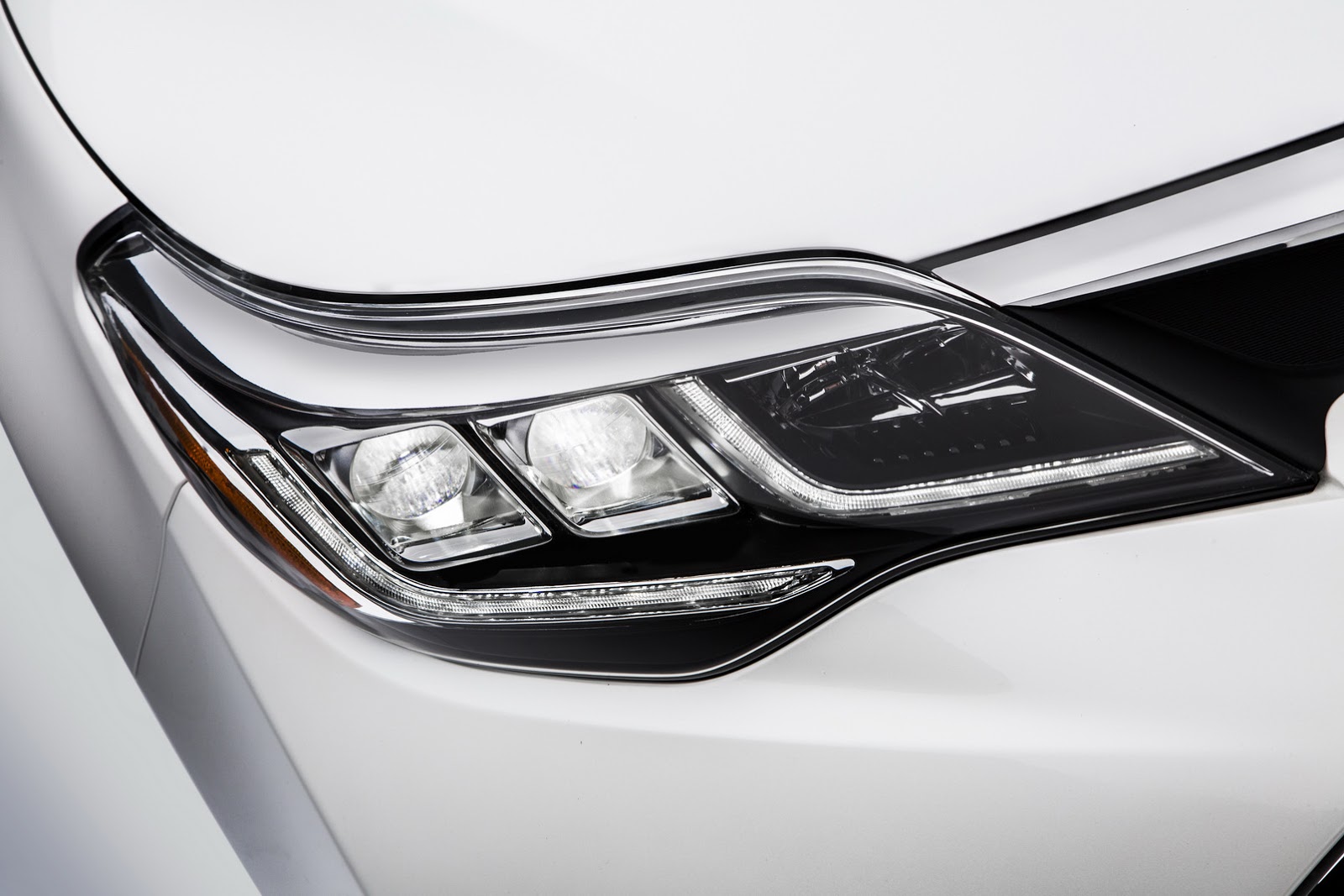 2016 Toyota avalon