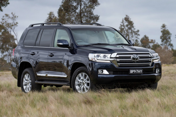 2016 Toyota Land Cruiser 200