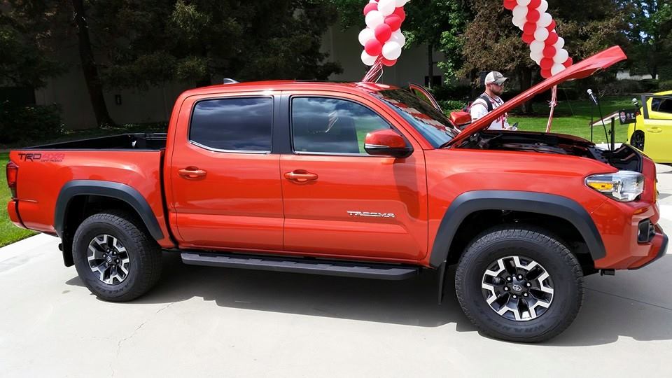 2016 Toyota Tacoma trd