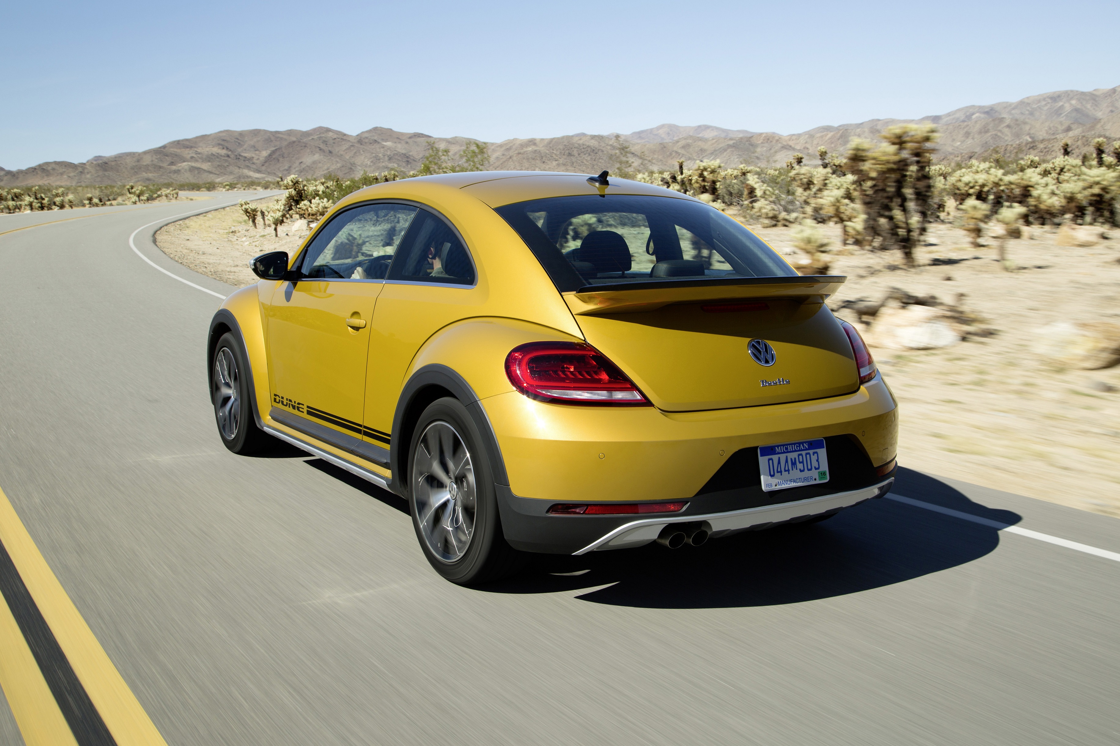 2016 Volkswagen beetle