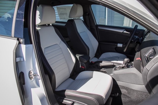 2016 Volkswagen Jetta 1.8t sport