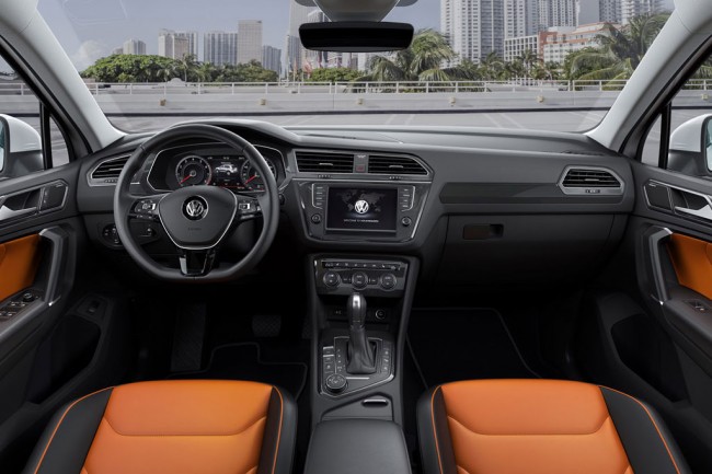 2016 Volkswagen Tiguan interior