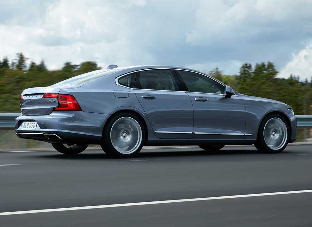 2016 Volvo S90 inscription