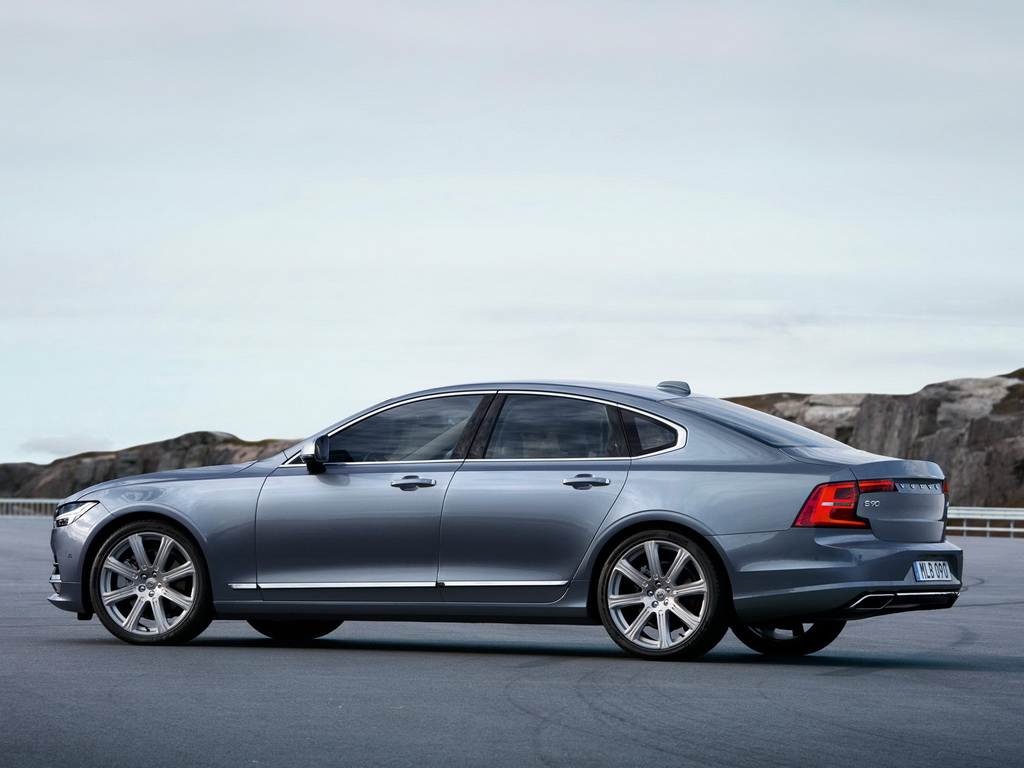 2016 Volvo S90 sedan
