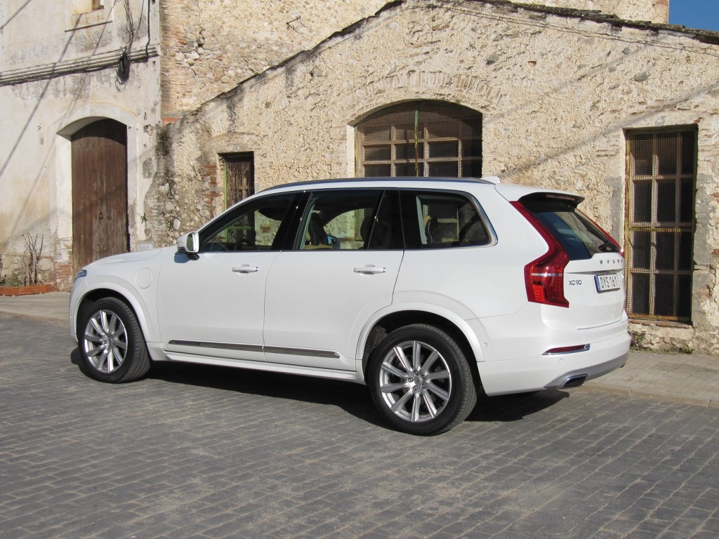 2016 Volvo Xc90 t8