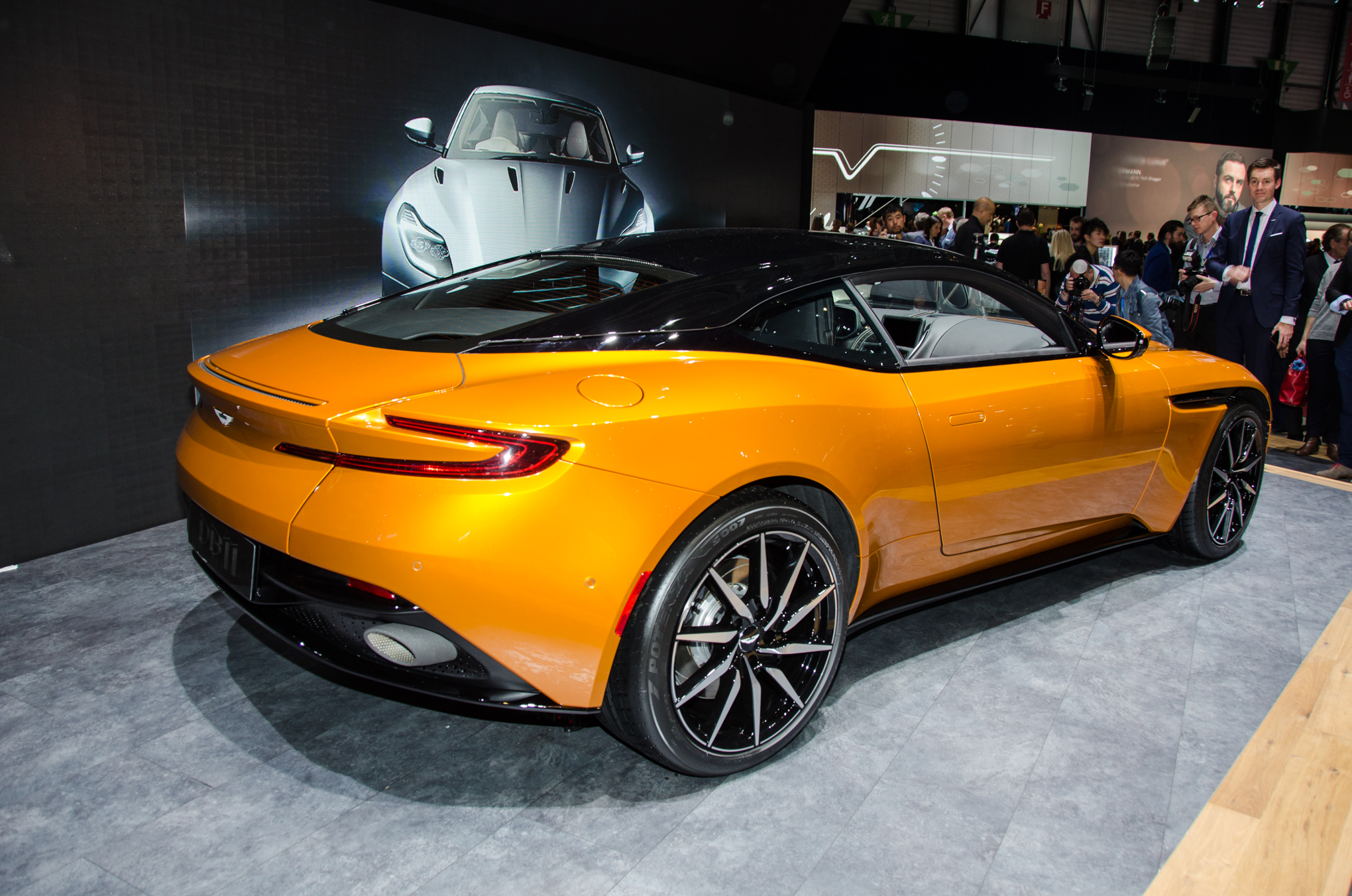 2017 Aston Martin Db11 convertible