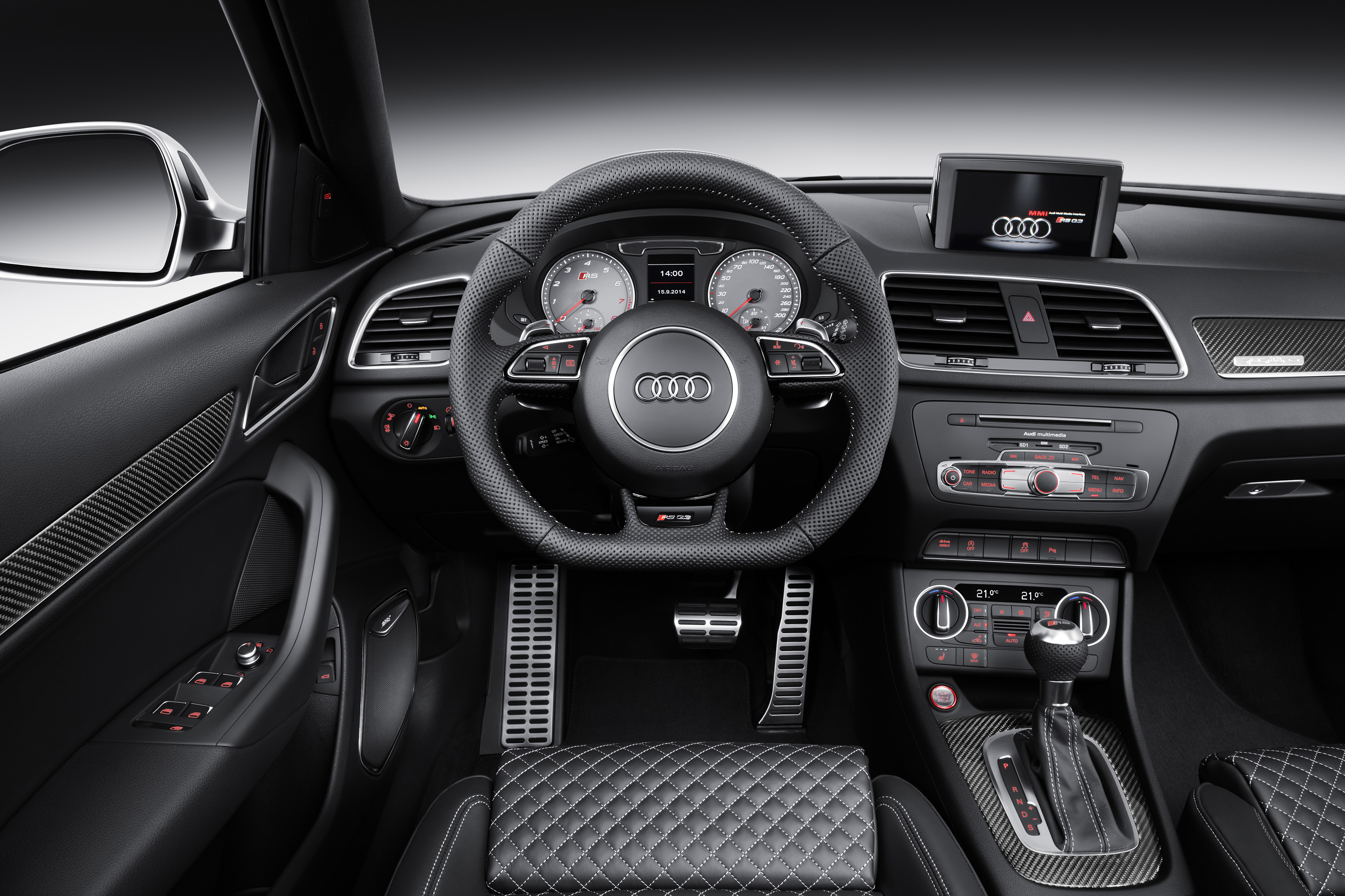 2017 Audi Rs Q3 interior