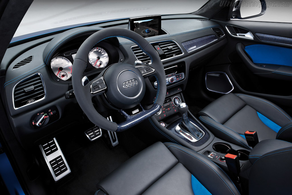 2017 Audi Rs Q3 interior