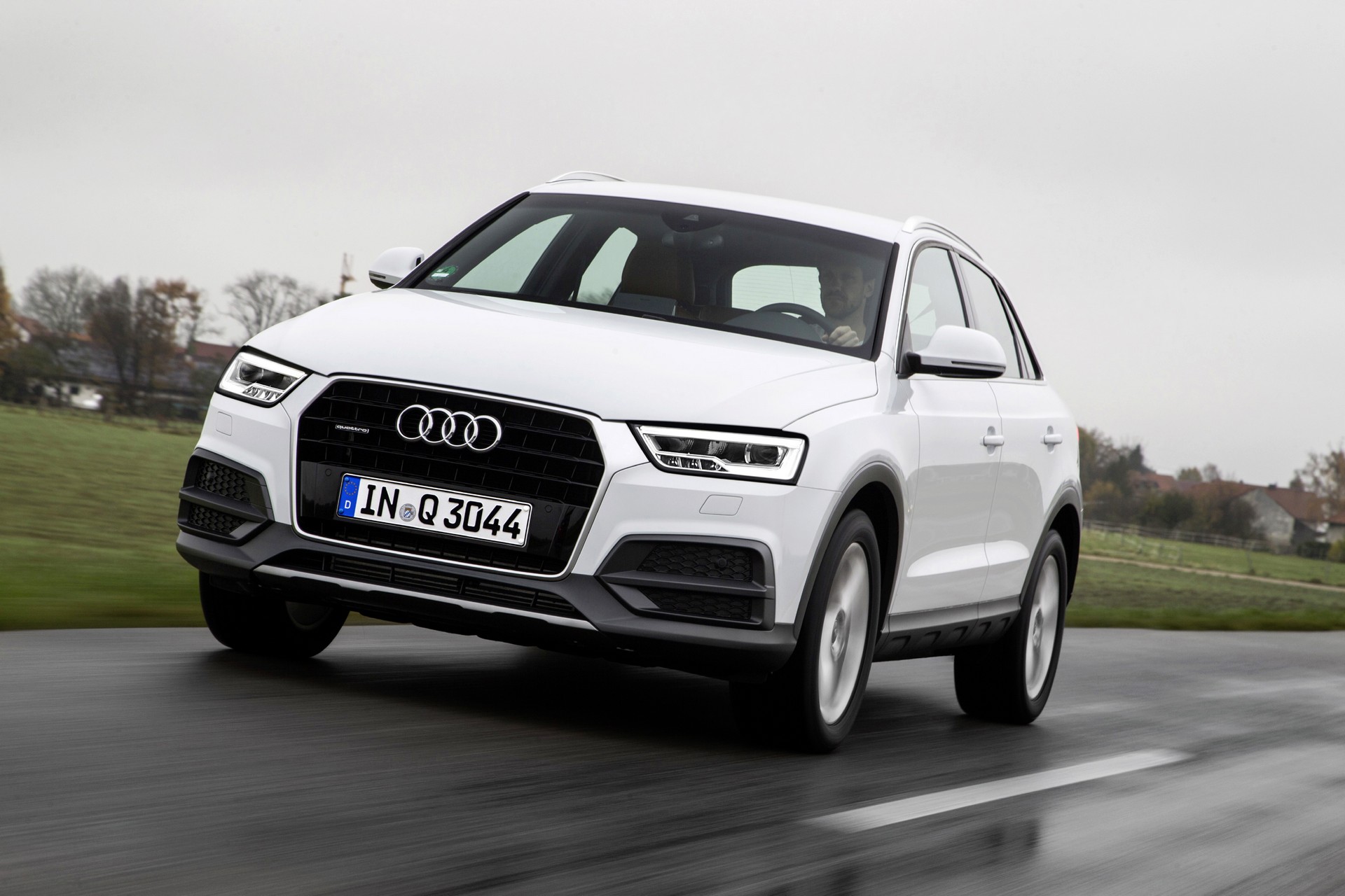 2017 Audi Rs Q3 white