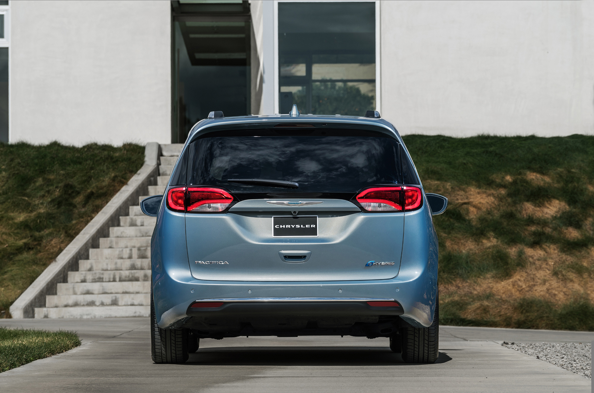 2017 Chrysler Pacifica hybrid