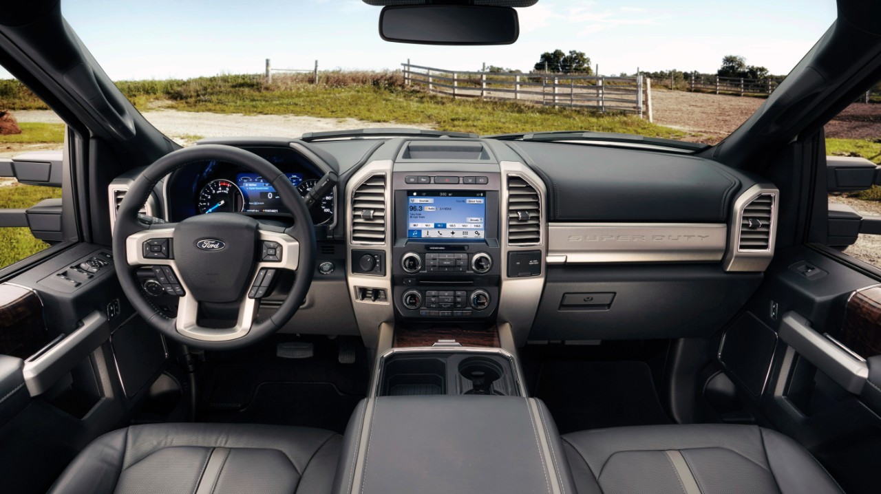 2017 Ford Super Duty interior