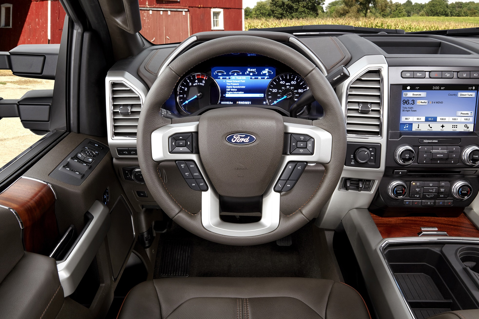 2017 Ford Super Duty interior