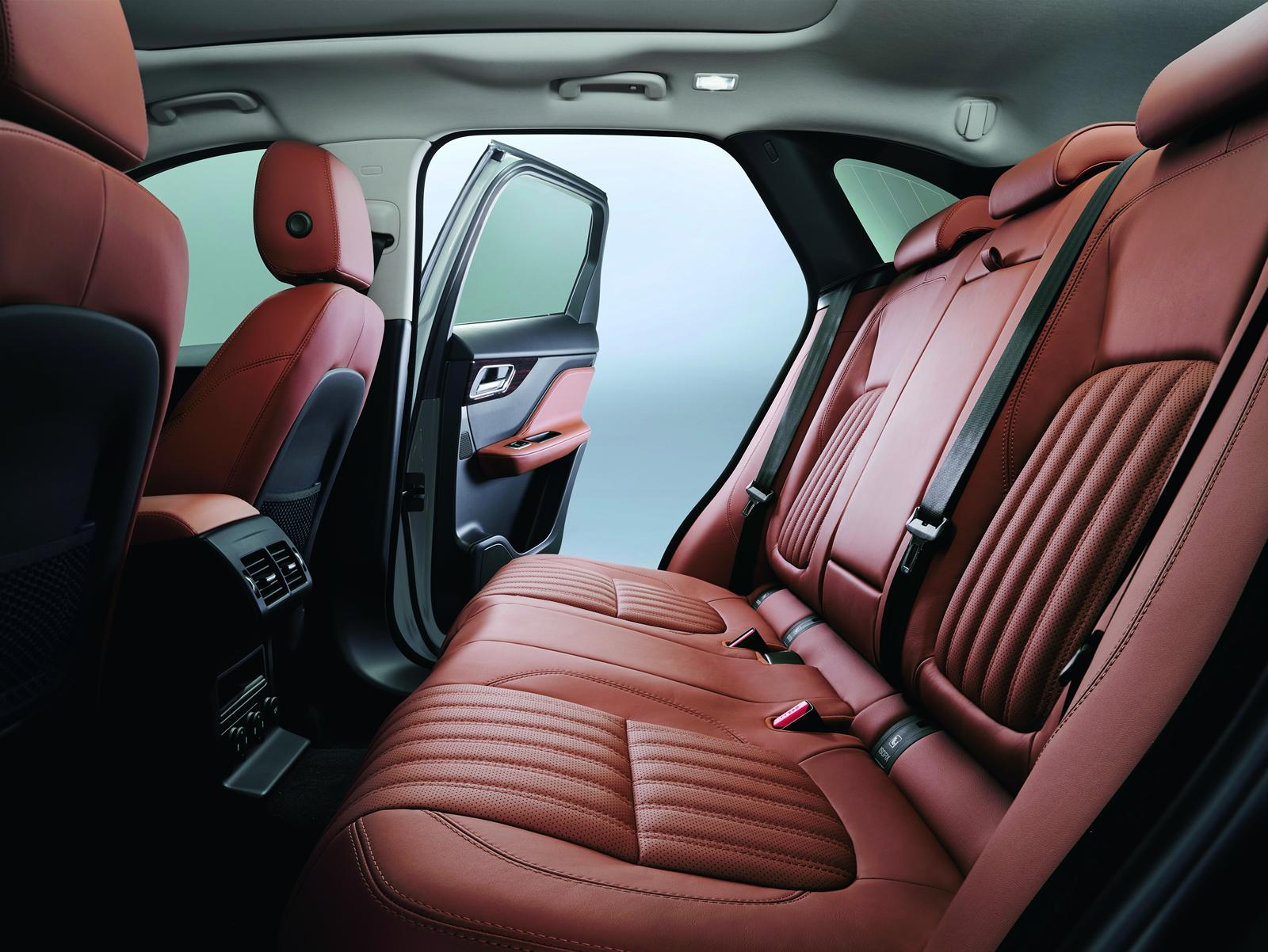 2017 Jaguar F Pace interior