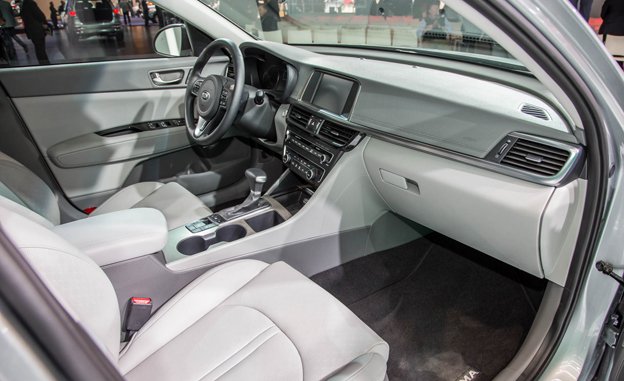 2017 Kia Optima Phev interior
