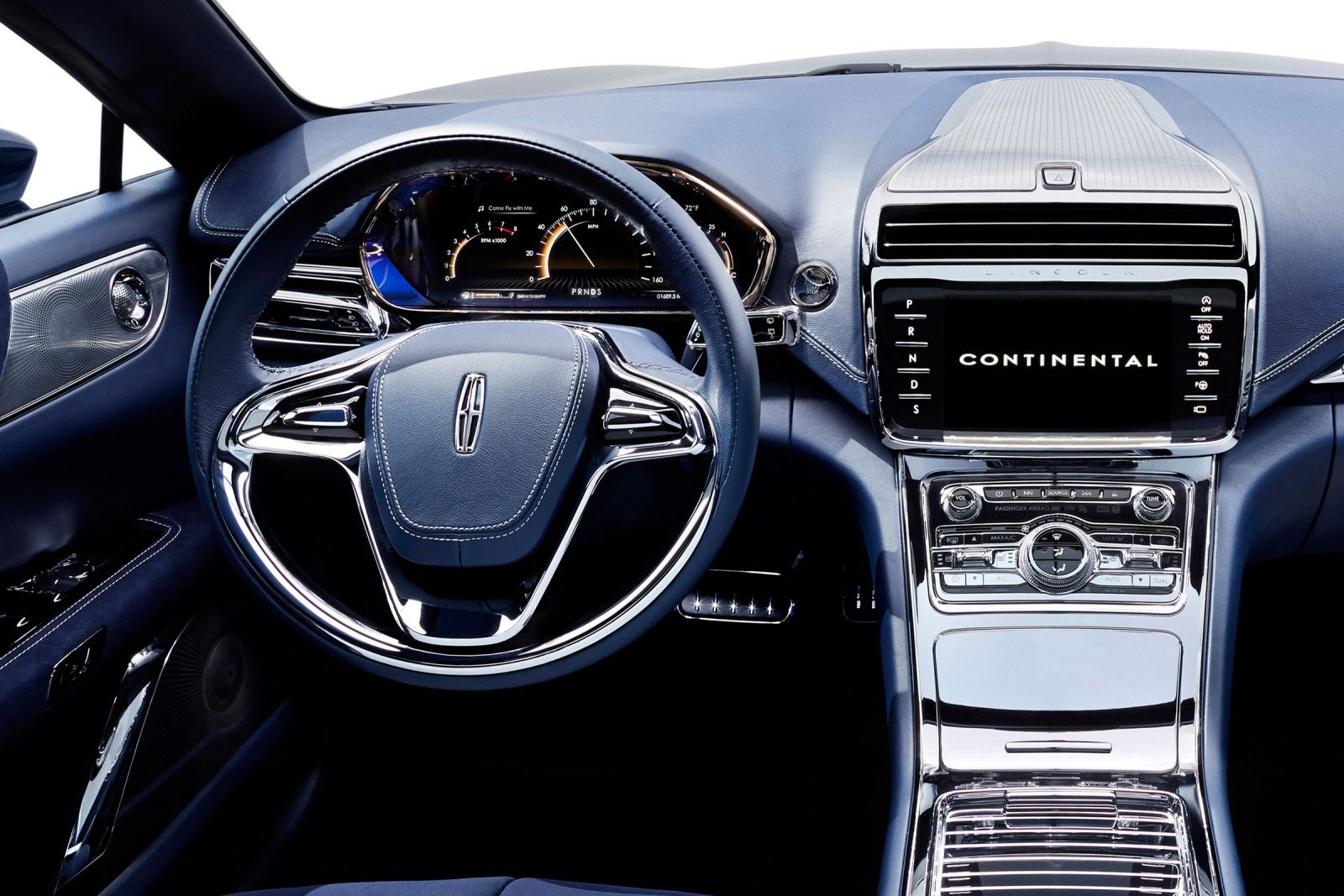 2017 Lincoln Continental interior