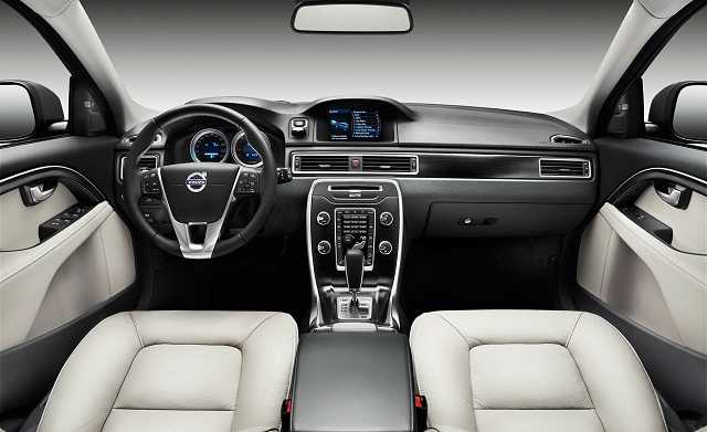 2017 Volvo S90 interior
